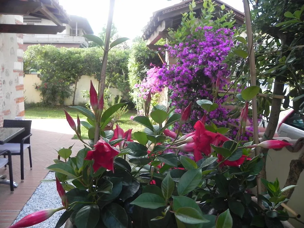 Villa Il Fortino Lido di Camaiore Bed & Breakfast